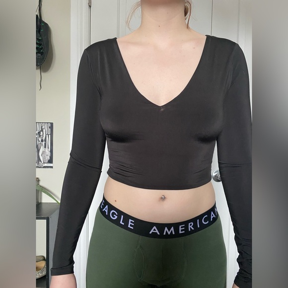 Black stretchy crop top - Picture 1 of 1